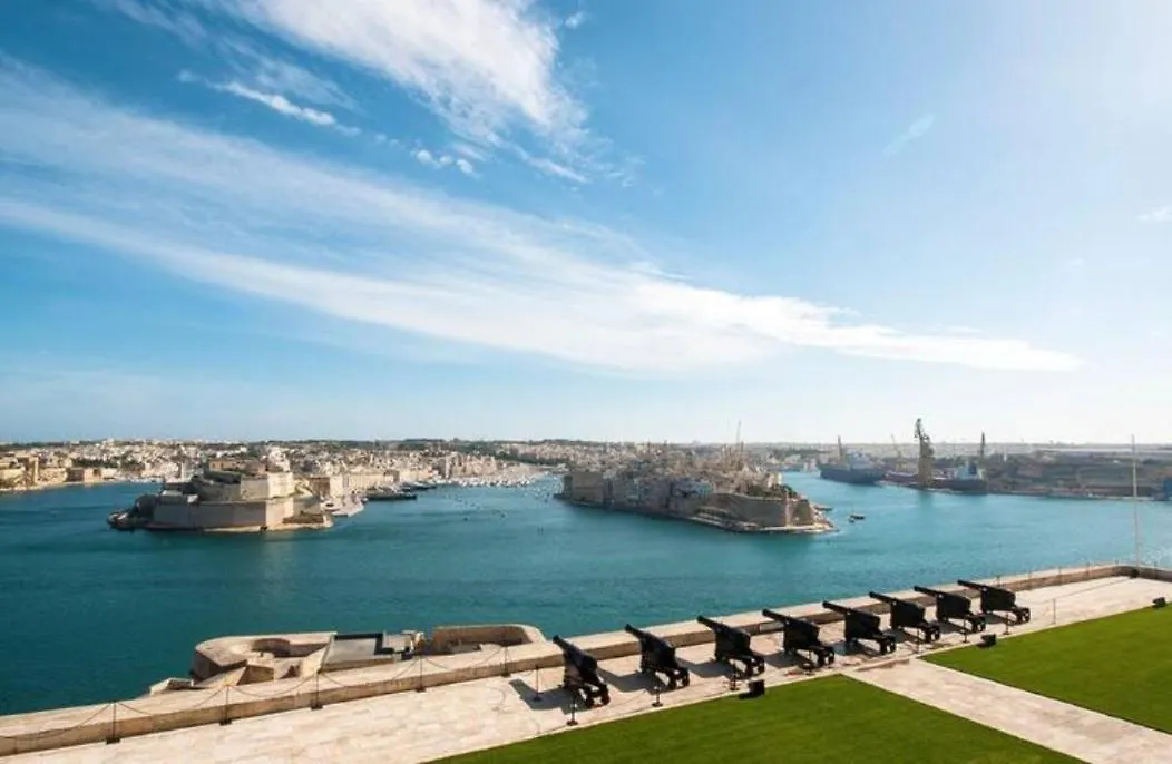 Old Mint Penthouse Apartment Valletta