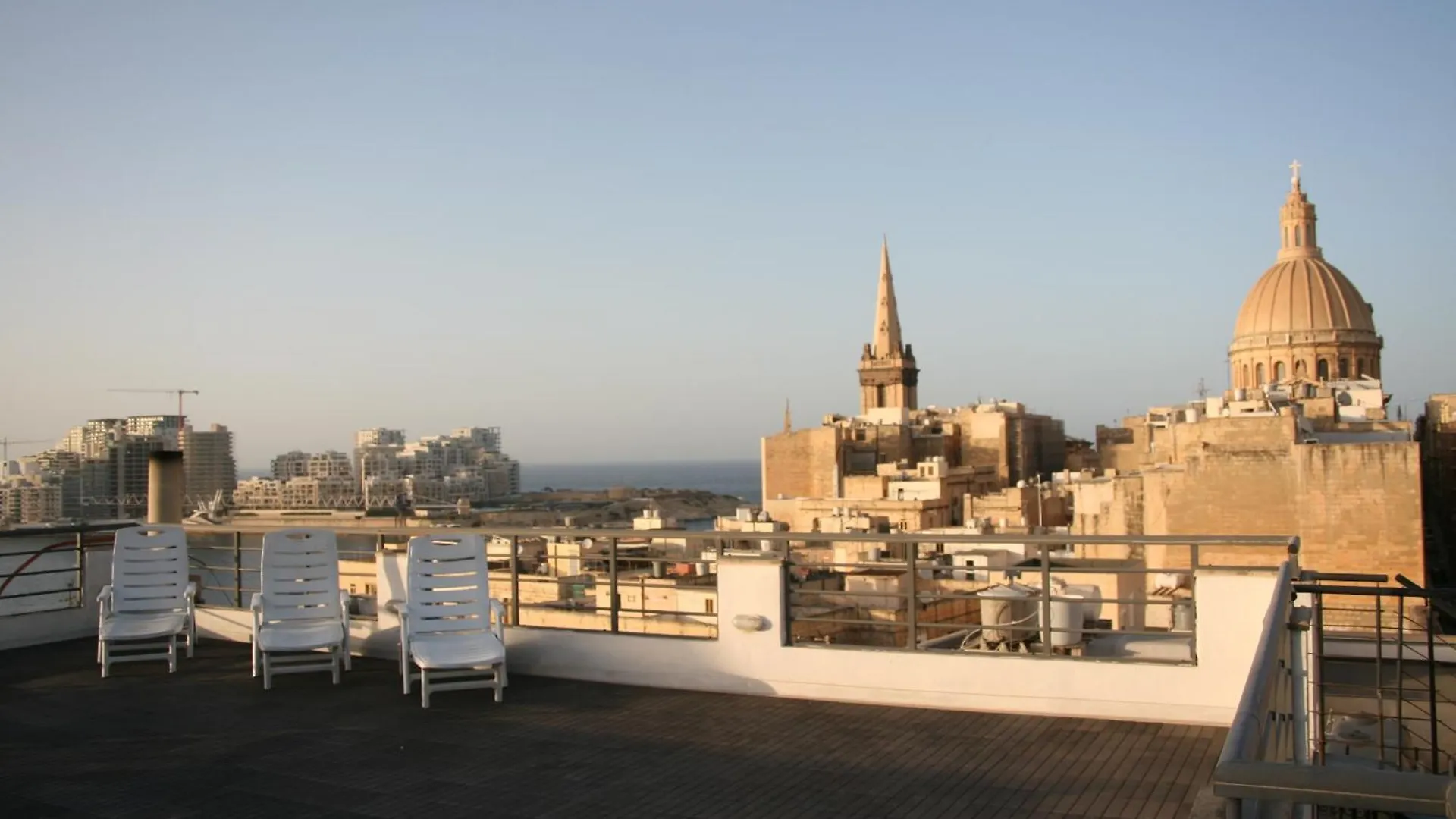 Old Mint Penthouse Apartment Valletta